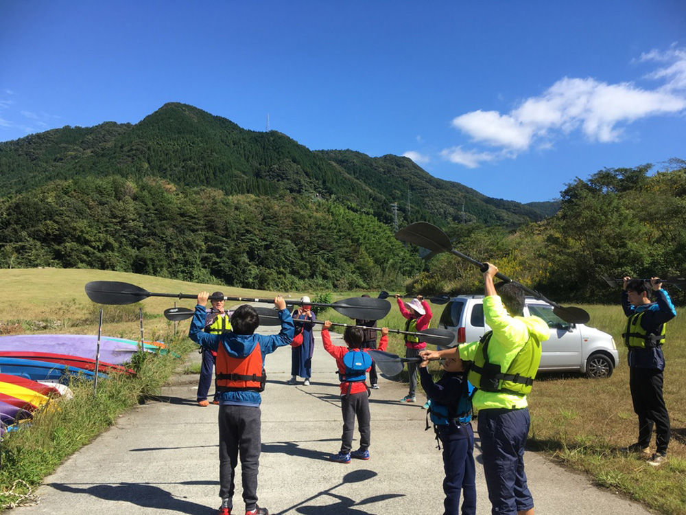 みずの郷奥津湖　カヌー体験