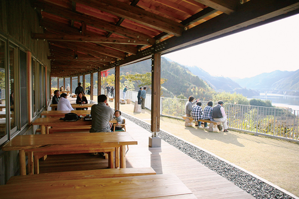 Mizu-no-Sato Okutsu  Lake (Original handmade shichimipepper)