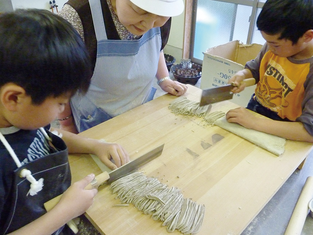 Okutsu Farm Village Koshin-mura (Soba making/konjak making)