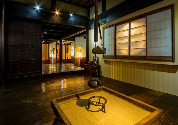 鏡野近代美術館