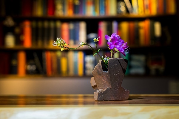 かがみの近代美術館